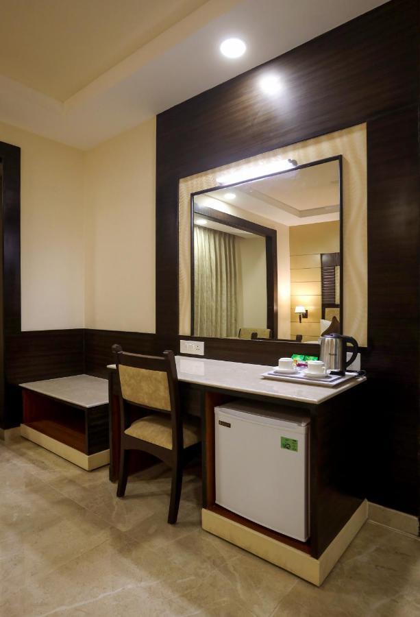 Hotel Aadithya Chennai Exterior photo